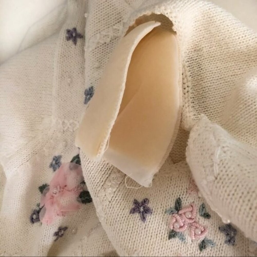 CAROLYN TAYLOR Floral Embroidered Sweater Size Medium VINTAGE - Picture 8 of 10